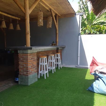 DHM Surf Villa Kuta  Exteriör bild