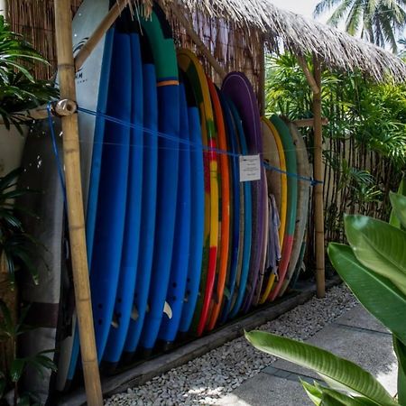DHM Surf Villa Kuta  Exteriör bild