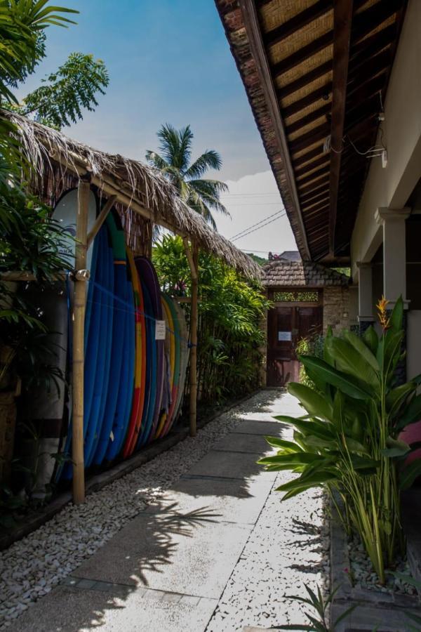 DHM Surf Villa Kuta  Exteriör bild